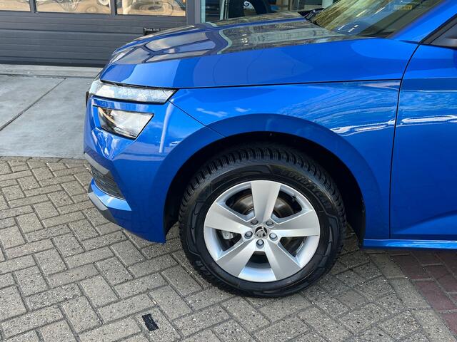 Skoda Kamiq 1.0 TSI Ambition / PDC achter / Afneembare trekhaak / 16'' LMV