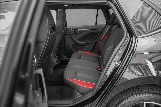 Skoda Kamiq 1.5 TSI Monte Carlo Pano Matrix LED Camera 18"