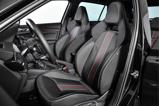 Skoda Kamiq 1.5 TSI 150 PK Monte Carlo - Automaat | Pano | Elek. Trekhaak | Dig. Cockpit | Cruise | Stoel-+Stuurverw. | Camera | PDC | NAV + App. Connect | ECC | LM 18" | 5734