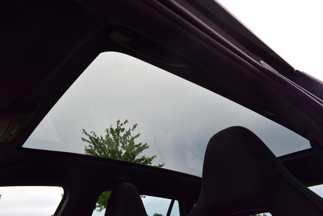 Skoda Kamiq 1.0 TSI Sport Business Edition | Trekhaak | Panoramadak | Camera | Apple Carplay & Android Auto |