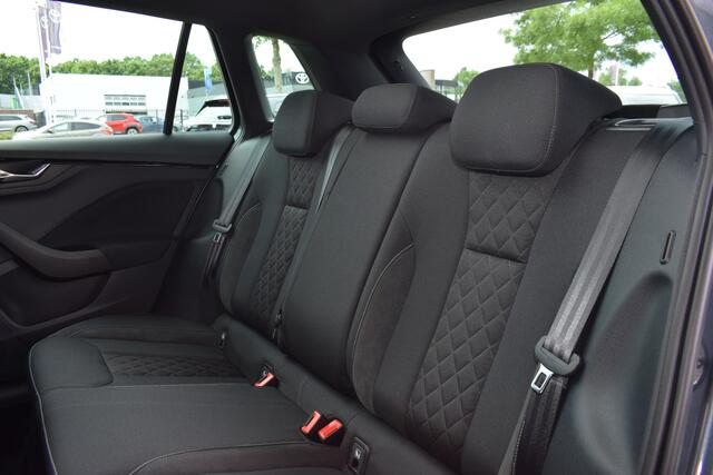 Skoda Kamiq 1.0 TSI Sport Business Edition | Trekhaak | Panoramadak | Camera | Apple Carplay & Android Auto |