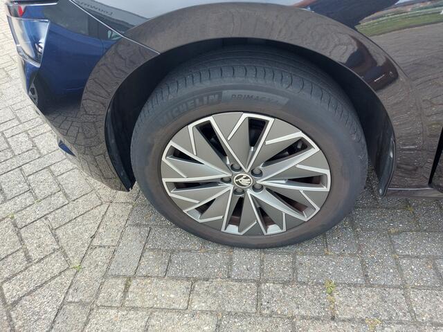 Skoda Kamiq 1.5 TSI ACT Sport Business | 2E EIGENAAR | 12MND GARANTIE | DIGI COCKPIT | CAMERA | PDC |