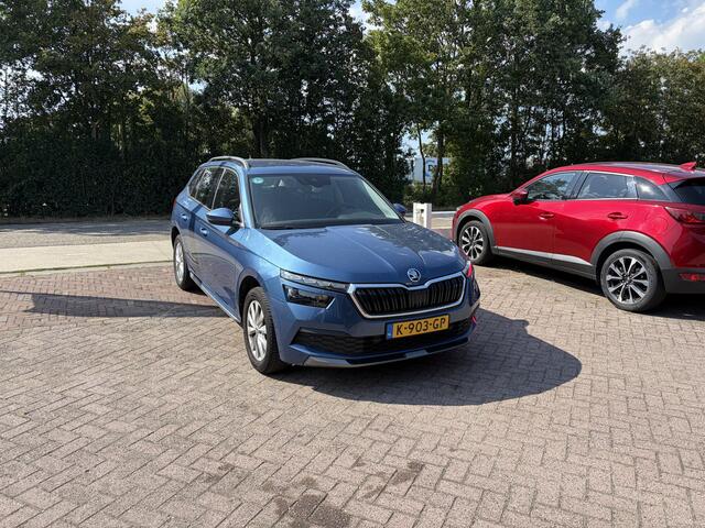 Skoda Kamiq 1.0 TSI Business Edition TREKHAAK CRUISE CARPLAY PDC