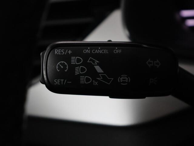 Skoda Kamiq 1.0 TSI Sport Business | Sport stoelen | Stoelverwarming | Virtueel dashboard | Carplay | Cruise control | Lane assist | Climate control | Trekhaak