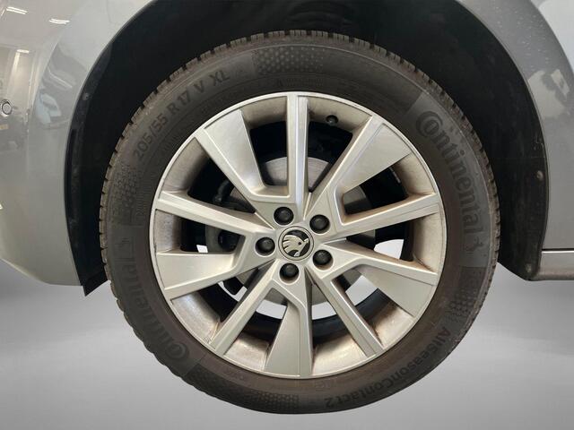 Skoda Kamiq 1.0 TSI 110pk DSG Business Edition · Camera · Trekhaak · Panoramadak · Apple/Android Car Play · Stoelverwarming · Clima · Navigatie · P-Sensoren · 17'' Inch ·