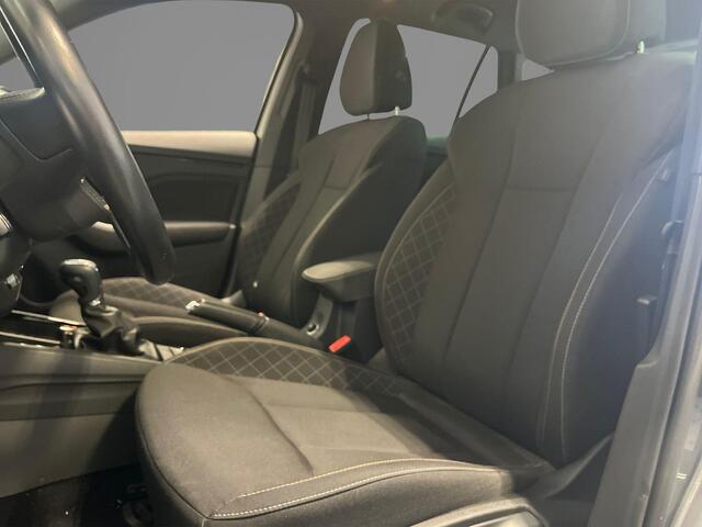 Skoda Kamiq 1.0 TSI 110pk DSG Business Edition · Camera · Trekhaak · Panoramadak · Apple/Android Car Play · Stoelverwarming · Clima · Navigatie · P-Sensoren · 17'' Inch ·