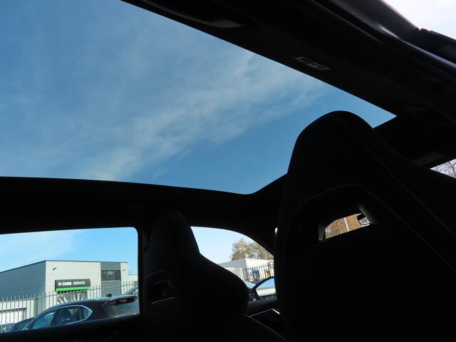 Skoda Kamiq 1.5 TSI ACT Monte Carlo DSG | pano dak | 4S banden | stoelverwarming | verwarmbare voorruit