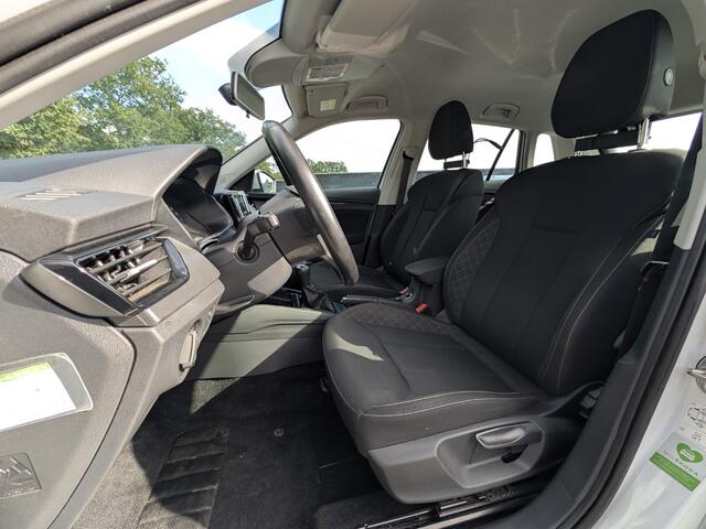 Skoda Kamiq 1.0 TSI | 115PK | Ambition | Trekhaak | Stoelverw. | Airco | Camera | 16" Lichtmetaal | LED |