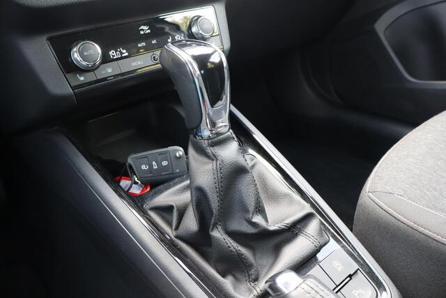 Skoda Kamiq 1.0 TSI Business Edition | Automaat | Camera | Mooie Auto | Climate control | Trekhaak | Apple Carplay/Android Auto