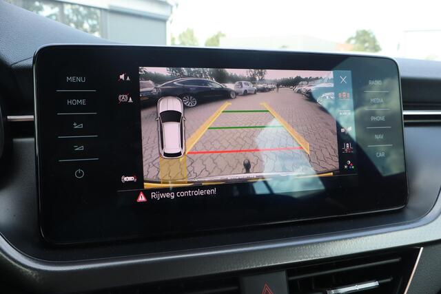 Skoda Kamiq 1.0 TSI Business Edition | Automaat | Camera | Mooie Auto | Climate control | Trekhaak | Apple Carplay/Android Auto