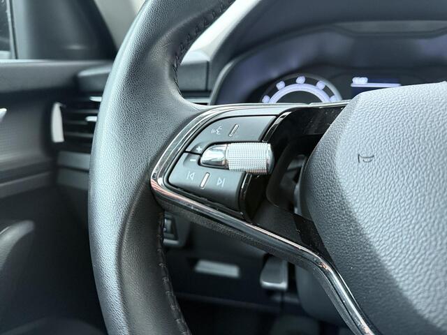 Skoda Kamiq 1.0 TSI Ambition | 110 PK | Airco | Cruise control | Apple Carplay/Android Auto | Parkeersensoren achter |