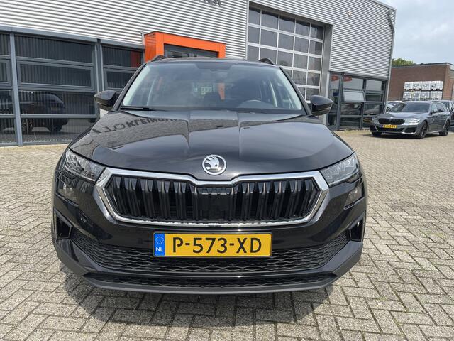 Skoda Karoq 1.0 TSI Business Edition Apple/Android Carplay / Trekhaak wegklapbaar / Electr. achterklep / Keyless / Led verlichting / Parkeersensoren