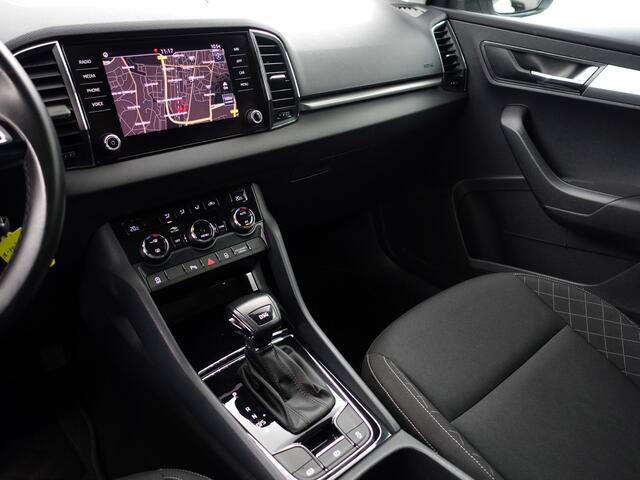 Skoda Karoq 1.5 TSI ACT Sportline Business Aut- Panoramadak, Ada Cruise, Carplay, Park Assist, Trekhaak, Led, Sport Interieur