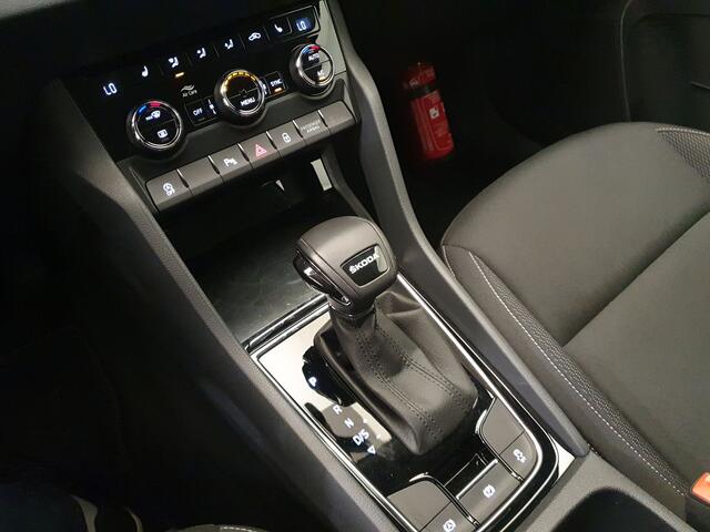 Skoda Karoq 1.5 TSI 150pk DSG/AUT Business Edition Camera, Cruise control, Winterpakket