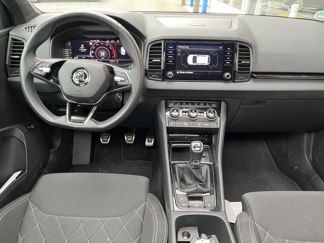 Skoda Karoq 1.5 TSI ACT Sportline Business / PANO/ KEYLESS/ DIGITAL DASH/ CRUISE/ PARK. SENSOREN/ SMARTLINK/ DAB/ CLIMA/ STOELVERWARMING V&A/ 19"LMV