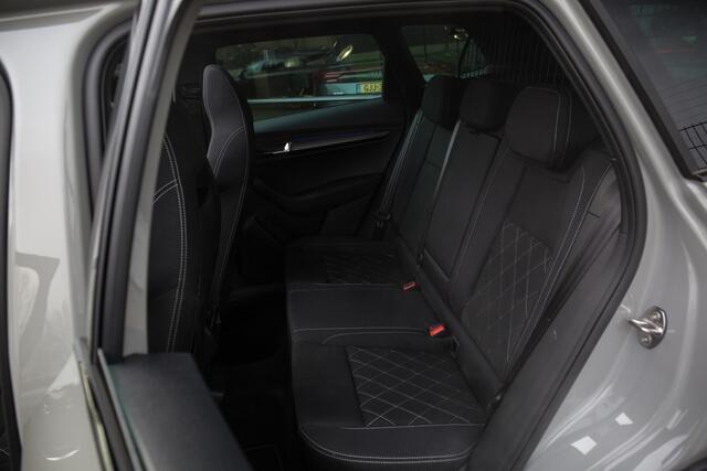 Skoda Karoq 1.5 TSI ACT Sportline Business , Adap. cruise, Pano dak, Carplay,