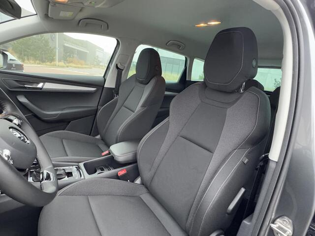 Skoda Karoq 1.5 TSI ACT Business Edition 150pk automaat | ECC | Camera | Carplay | 16LM