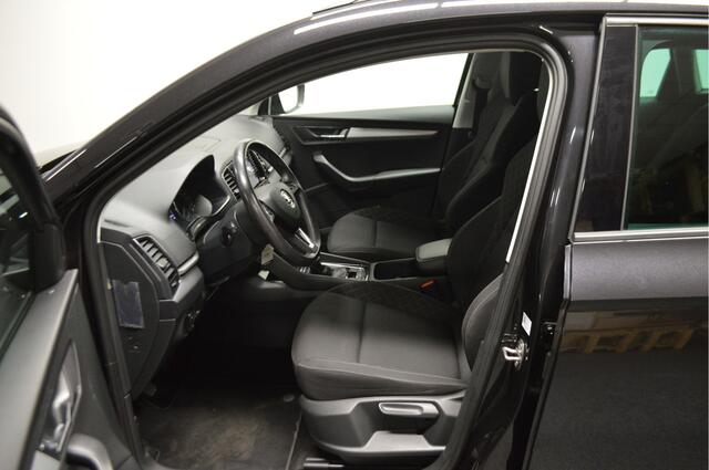 Skoda Karoq 1.6 TDI Ambition Business , TREKHAAK , CLIMATR , CR CONTR , NAVI , PDC V+A ,