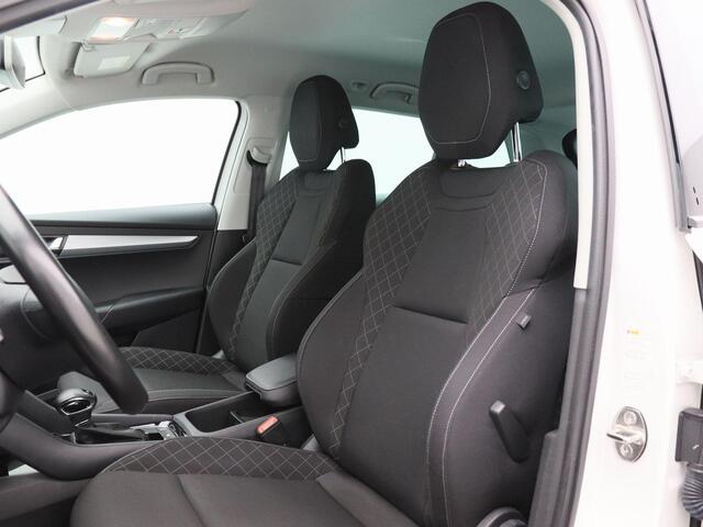 Skoda Karoq 1.5 TSi 150 Pk Automaat Style Business | Navigatie | Airco | Cruise Controle | 17 Inch | Privacy Glass | Parkeersensoren | 90.114 Km!!