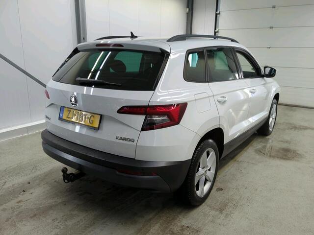 Skoda Karoq 1.0 TSI Ambition NAVI TREKHAAK CAMERA