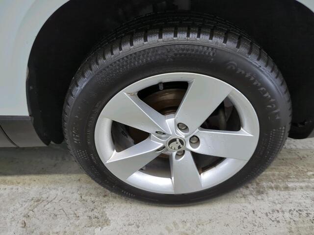 Skoda Karoq 1.0 TSI Ambition NAVI TREKHAAK CAMERA