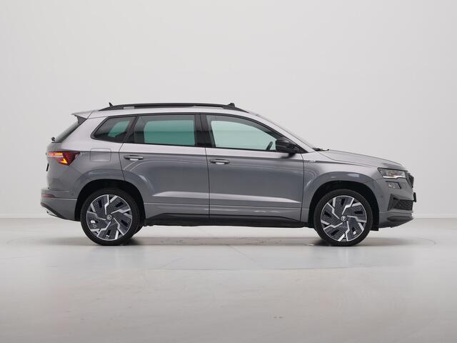 Skoda Karoq 1.5 TSI ACT Sportline Business Panorama Trekhaak 360 Camera Stoelverwarming