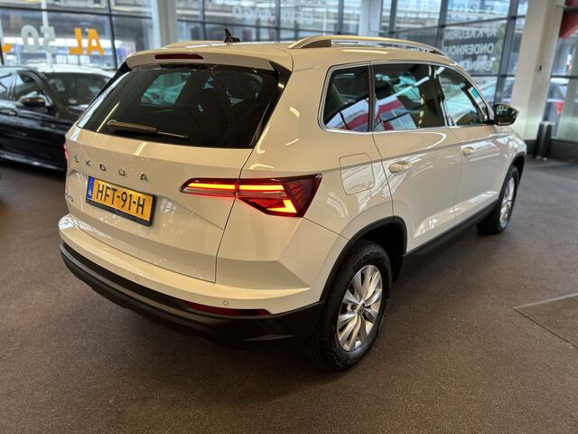 Skoda Karoq 1.5 TSI ACT Business Edition | Automaat | Digital dashboard | Adaptieve cruise control | Achteruitrijcamera | Climate control | Apple carplay | Full LED