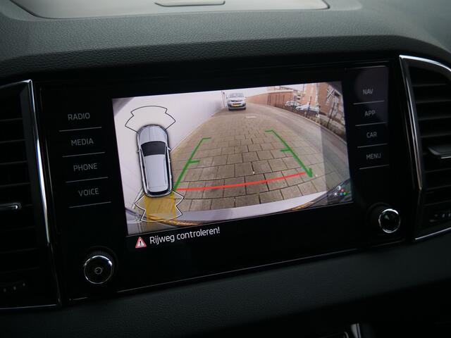 Skoda Karoq 1.5 TSI 150pk ACT Business Edition Automaat LED / Camera / Apple Carplay