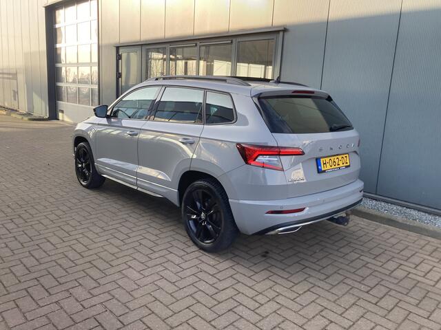 Skoda Karoq 1.5 TSI 150PK DSG Sportline Business SCHUIFDAK/ADAPT.CRUISE/TREHK.WEGKLAPBAAR/WINTERPACK