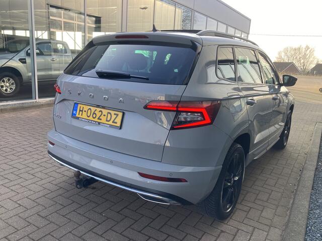 Skoda Karoq 1.5 TSI 150PK DSG Sportline Business SCHUIFDAK/ADAPT.CRUISE/TREHK.WEGKLAPBAAR/WINTERPACK