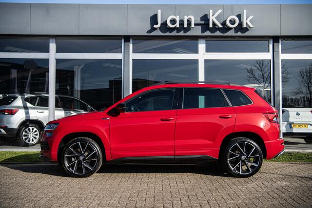 Skoda Karoq 1.5 TSi 150 pk DSG-7 Sportline Business | Elk. Trekhaak | Camera | Winter