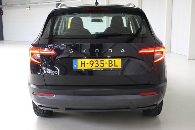 Skoda Karoq 1.0 TSI Ambition Navigatie | App connect | Cruise Control | Licht en regensensor