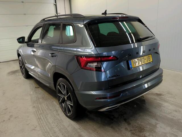 Skoda Karoq 1.5 TSI DSG ACT Sportline Business Panoramadak - 19Inch LMV - Adaptieve Cr.control - Elektrische achterklep - Stoel+Voorruitverwarming