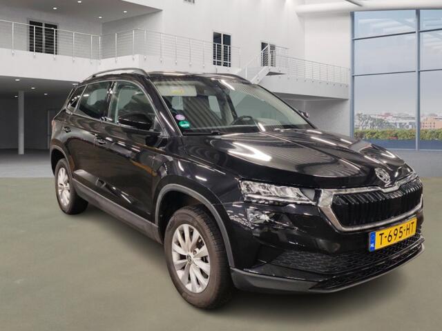 Skoda Karoq 1.5 TSI DSG ACT Business Edition Wegklapbare trekhaak - Stoel+Stuurverwarming - NL auto