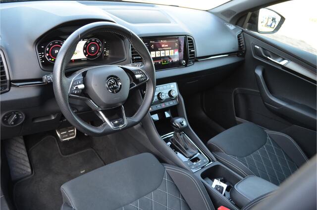 Skoda Karoq 1.5 TSI ACT Sportline Business Trekhaak wegklap | Virtual cockpit | CANTON | Keyless | Carplay | Stoelverwarming | LED koplampen | a.Camera