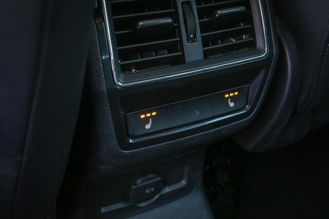 Skoda Karoq 1.5 TSI ACT Style | Carplay / Android Auto | Achteruitrijcamera
