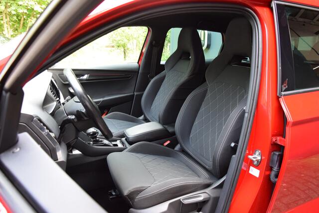Skoda Karoq 1.5 TSI ACT Sportline Business DSG Automaat | incl. BOVAG Garantie | NL-Auto | Navigatie | Virtual Cockpit | Achteruitrijcamera | 18'' Velgen | Full LED | Carplay | DAB | Keyless Entry&GO |