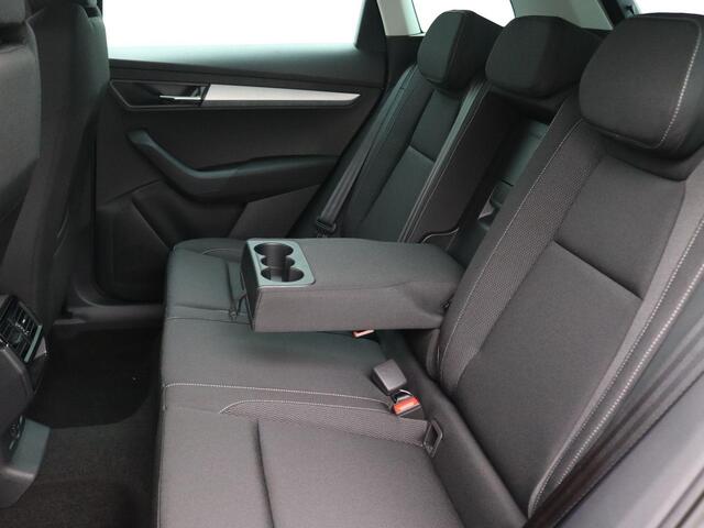 Skoda Karoq 1.5 TSI ACT Business Edition 150PK DSG full led, adaptive cruise, lane assist, elek. bedienbare achterklep, keyless, stuur-stoelverwarming, achteruitrijcamera, 18" lichtmetaal