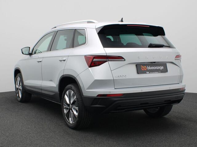 Skoda Karoq 1.5 TSI ACT Business Edition 150PK DSG full led, adaptive cruise, lane assist, elek. bedienbare achterklep, keyless, stuur-stoelverwarming, achteruitrijcamera, 18" lichtmetaal