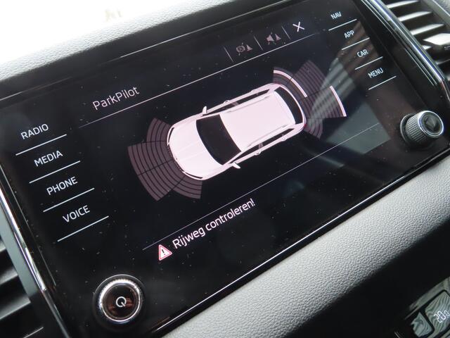 Skoda Karoq 1.0 TSI Ambition | adaptive cruise | navigatie | automatische airco