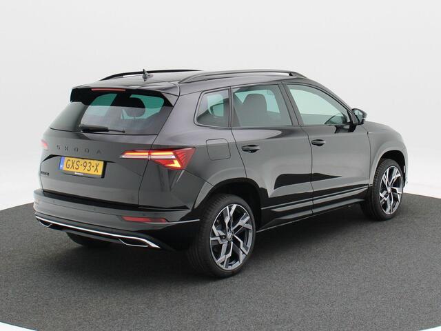 Skoda Karoq Sportline Business 1.5 TSI 150 pk | Automaat | Adaptive Cruise Control | Elektr. achterklep | Achteruitrijcamera | 19" velgen