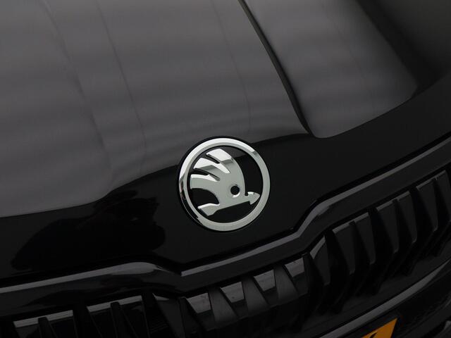 Skoda Karoq Sportline Business 1.5 TSI 150 pk | Automaat | Adaptive Cruise Control | Elektr. achterklep | Achteruitrijcamera | 19" velgen