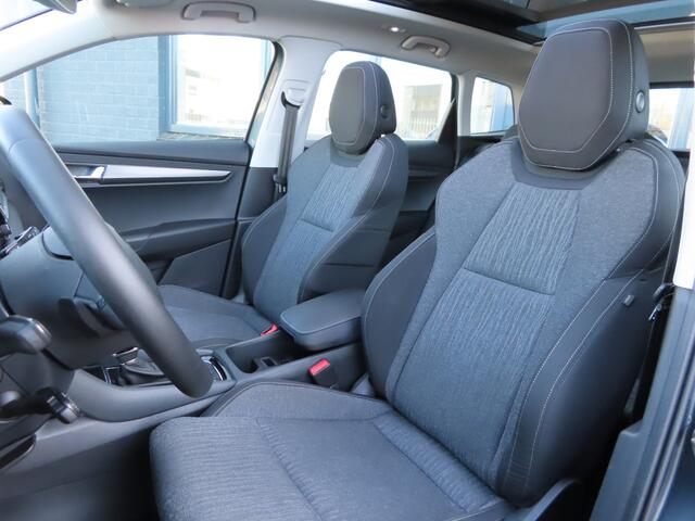 Skoda Karoq 1.5 TSI ACT Style DSG | pano dak | bestuurderstoel elektrisch + geheugen | voorruitverwarming | adaptive cruise | stoelverwarming | camera