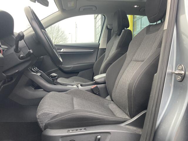 Skoda Karoq 1.0 Style Business Skoda Connect | Trekhaak | Apple Car play | Automaat | Stoelverwarming