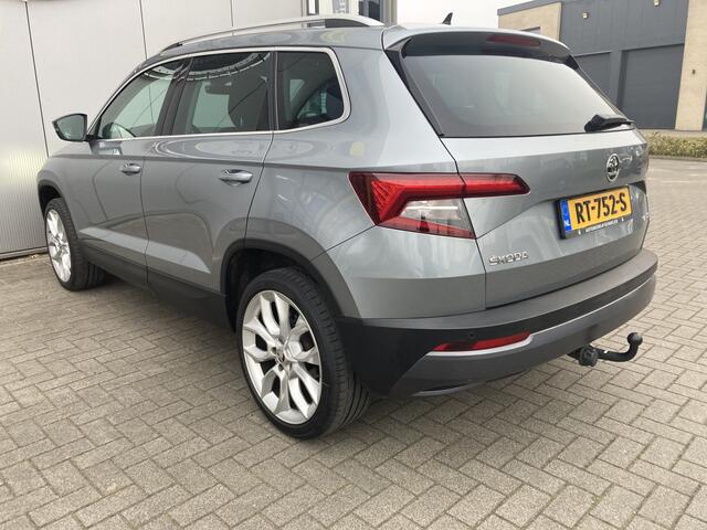 Skoda Karoq 1.0 Style Business Skoda Connect | Trekhaak | Apple Car play | Automaat | Stoelverwarming