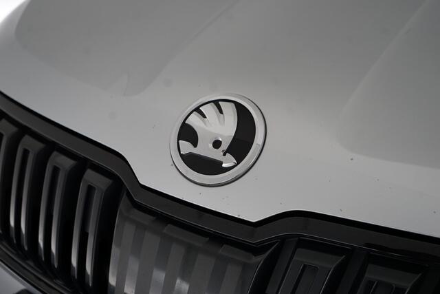 Skoda Karoq 1.5 TSI ACT Sportline Business | Trekhaak | Pano