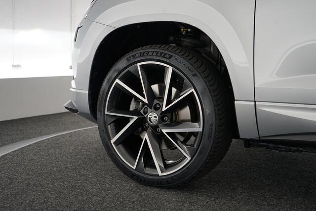 Skoda Karoq 1.5 TSI ACT Sportline Business | Trekhaak | Pano