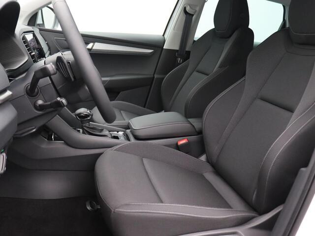 Skoda Karoq 1.5 TSI ACT Business Edition 150PK DSG full led, adaptive cruise, lane assist, elek. bedienbare achterklep, keyless, stuur-stoelverwarming, achteruitrijcamera, 18" lichtmetaal