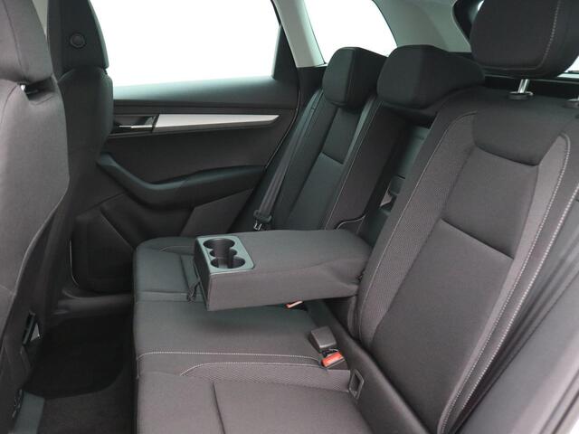 Skoda Karoq 1.5 TSI ACT Business Edition 150PK DSG full led, adaptive cruise, lane assist, elek. bedienbare achterklep, keyless, stuur-stoelverwarming, achteruitrijcamera, 18" lichtmetaal