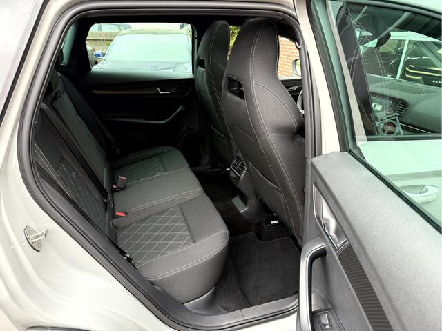 Skoda Karoq 1.5 TSI ACT Sportline Business Vol Opties!!